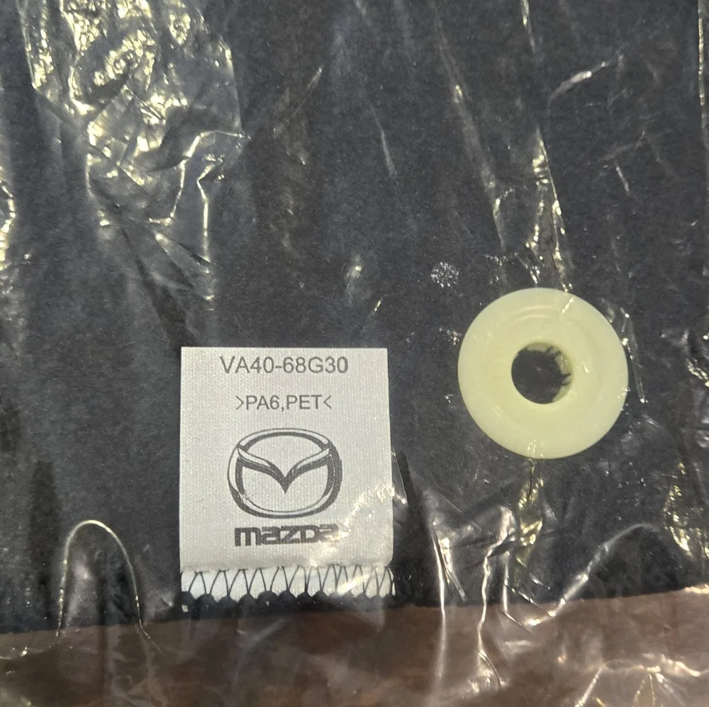 New Mazda Floor Mats Part# (VA40-68-G20-02) Set Of 4 (CX-50) - Picture 5 of 5